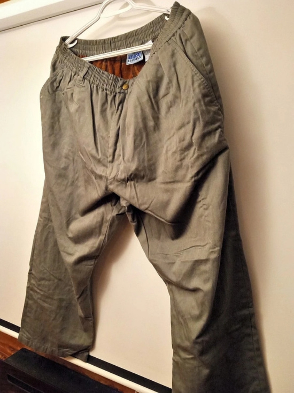 Vintage Icehouse Flannels 100% Flannel Pants Plaid Cargo Pants in Green